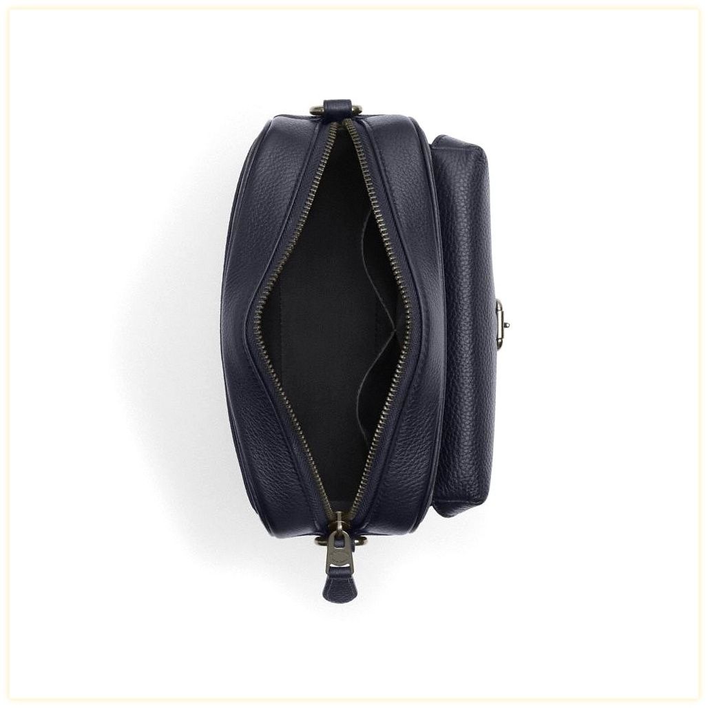 코치 Warner Crossbody Bag In Signature Canvas 이미지