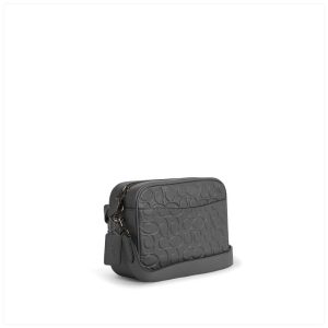 코치 워너 크로스바디백 시그니처 가죽 CAJ83 – 20대 여성 추천 데일리백 솔직 후기 (Coach Warner Crossbody Bag) 이미지