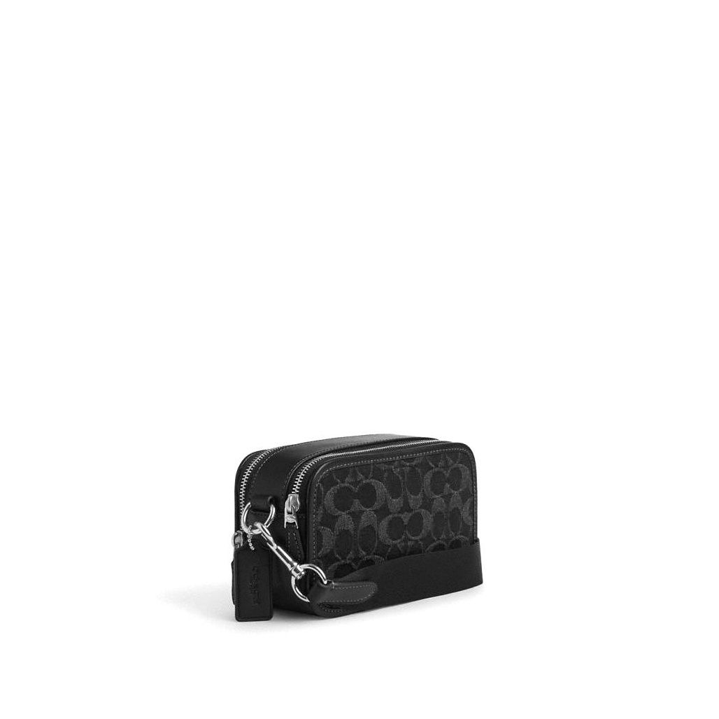 코치 Wyatt Crossbody Bag In Signature Denim 이미지