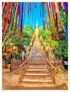치앙마이 인생샷 명소 왓 판타오 솔직후기! 태국 여행 필수코스, 완벽한 사원 탐험 가이드 (Wat Phantao, Chiang Mai) 이미지