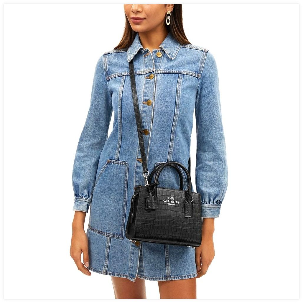 코치 Andrea Carryall Bag 이미지