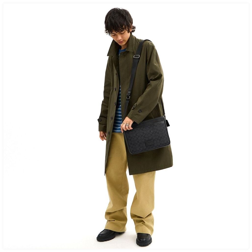 코치 District Crossbody Bag In Signature Canvas 이미지