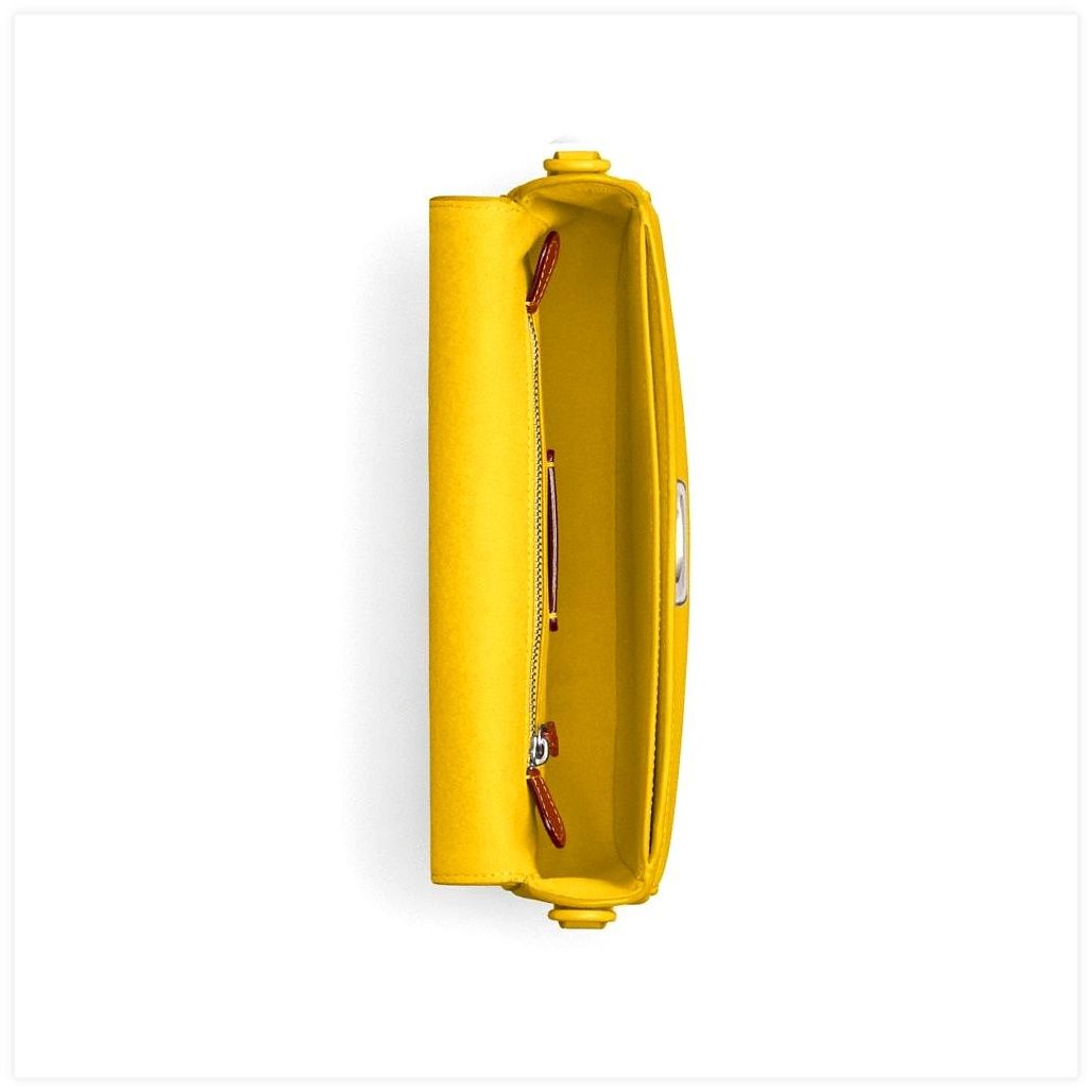 코치 Emmy Saddle Bag 23 이미지