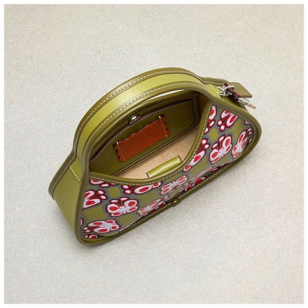 코치 Ergo Bag In Coachtopia Leather With Butterfly Print 이미지