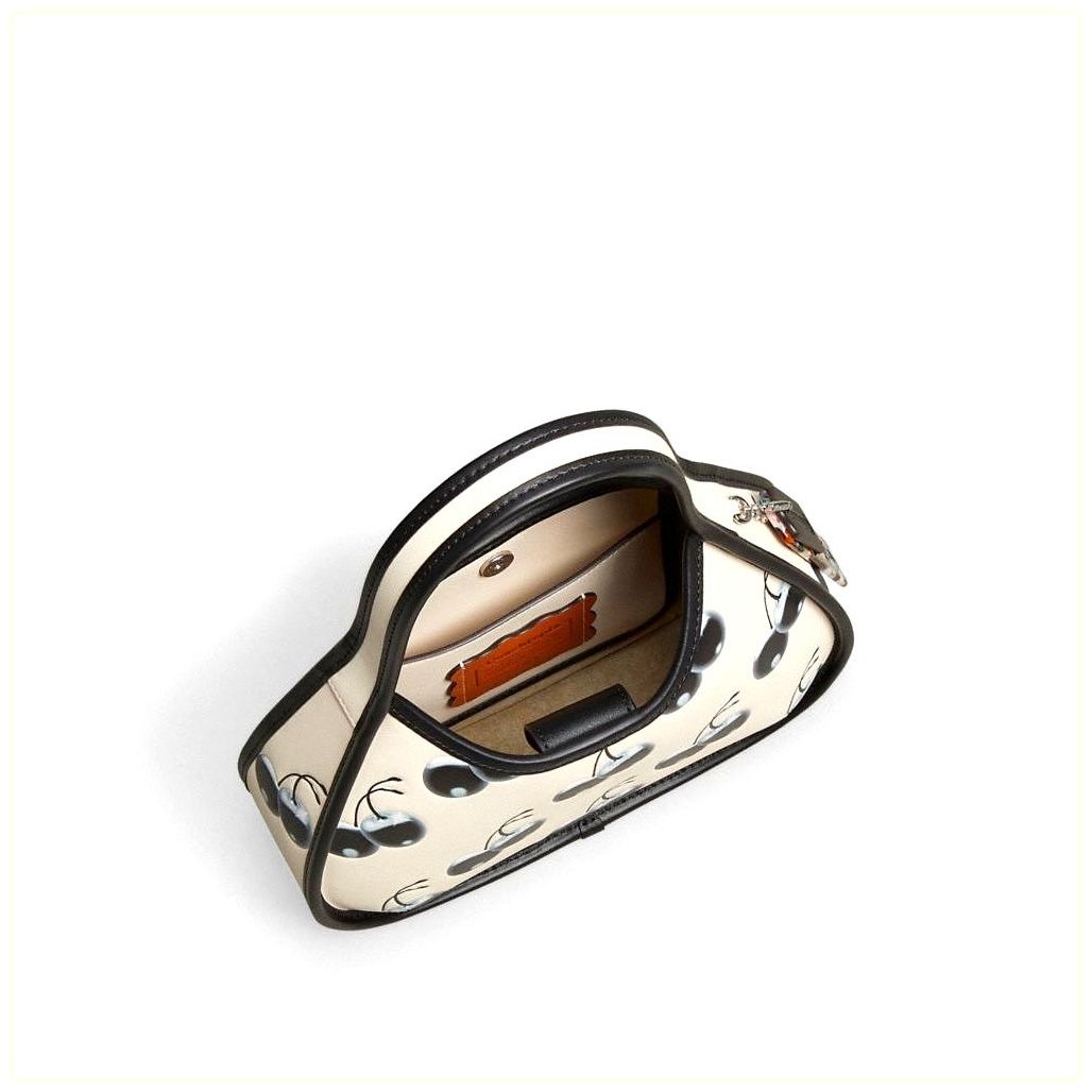 코치 Ergo Bag In Coachtopia Leather With Cherry Print 이미지