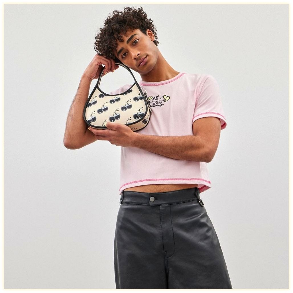 코치 Ergo Bag In Coachtopia Leather With Cherry Print 이미지