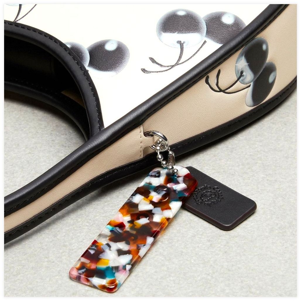 코치 Ergo Bag In Coachtopia Leather With Cherry Print 이미지