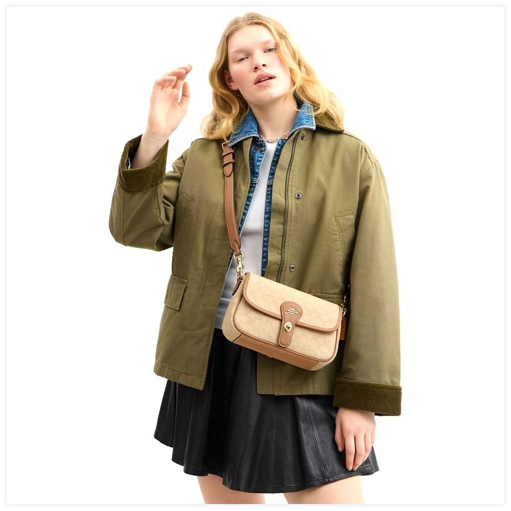 코치 Hadley Shoulder Bag With Signature Canvas 이미지