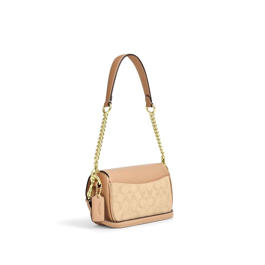 코치 Hailey Flap Bag With Signature Canvas 이미지