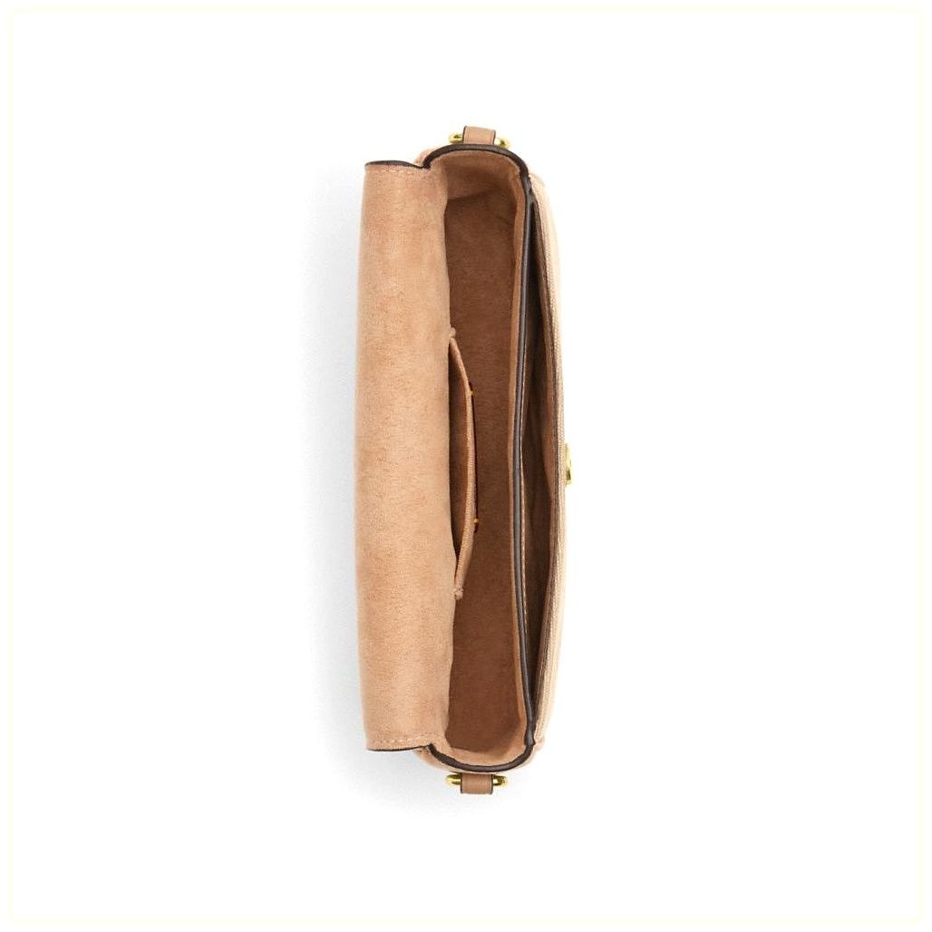 코치 Hailey Flap Bag With Signature Canvas 이미지