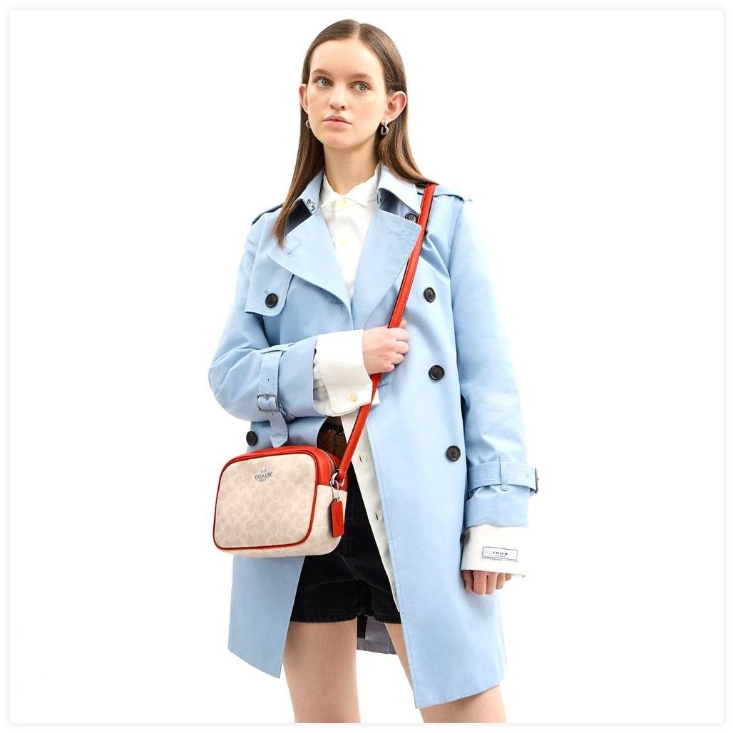 코치 Jamie Camera Bag In Signature Canvas 이미지
