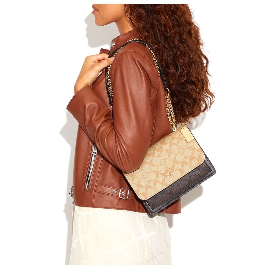 코치 Klare Crossbody Bag In Blocked Signature Canvas 이미지