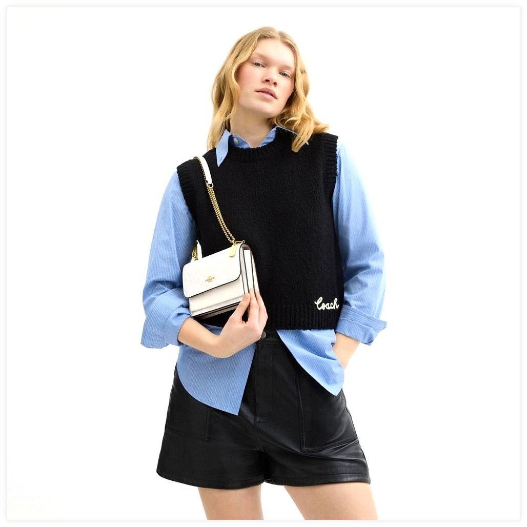 코치 Mini Klare Crossbody Bag In Signature Canvas 이미지