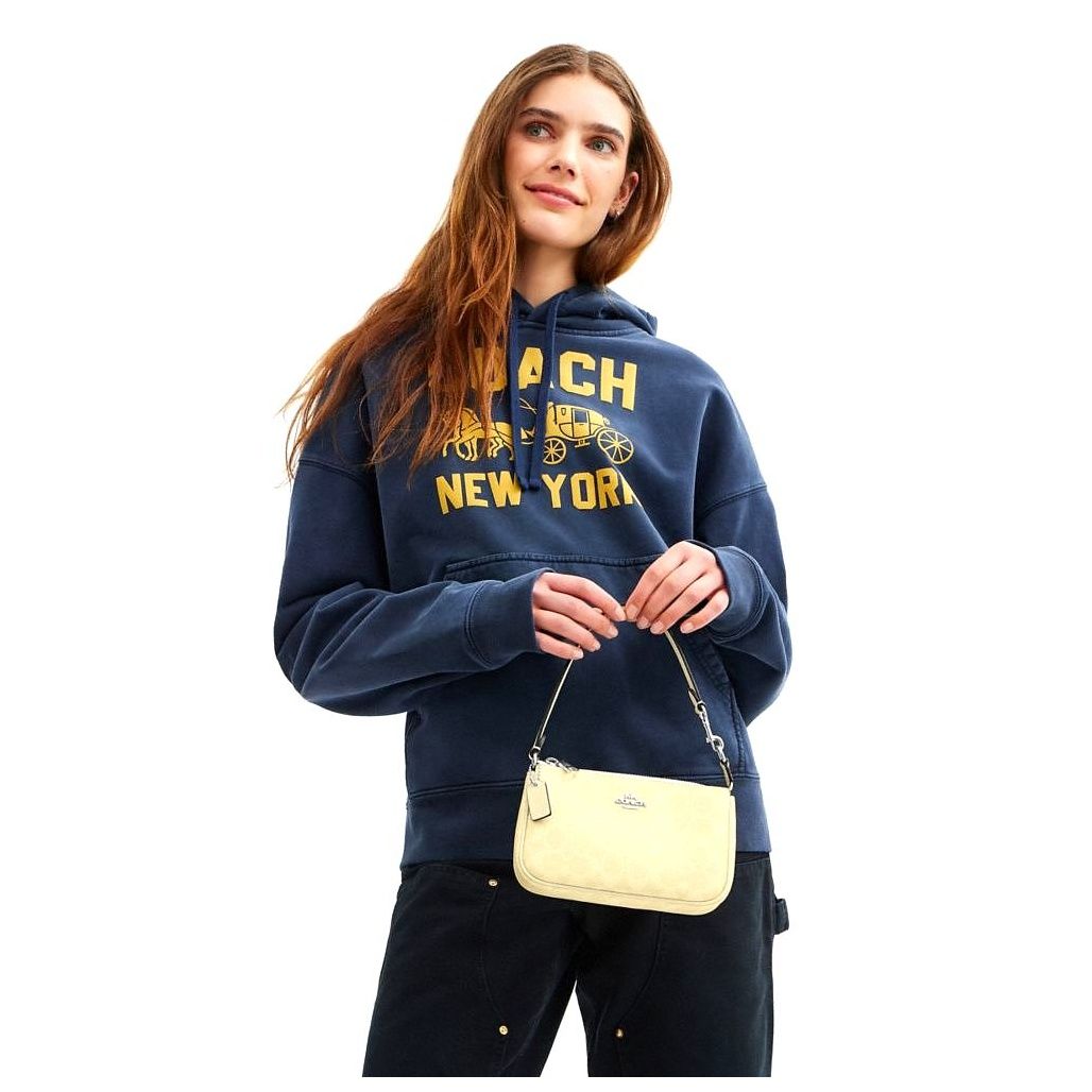 코치 Nolita 19 In Signature Canvas 이미지
