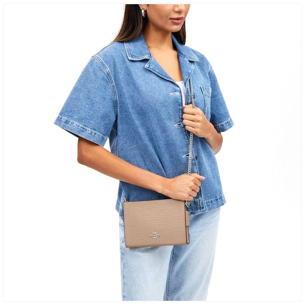 코치 Slim Crossbody 이미지