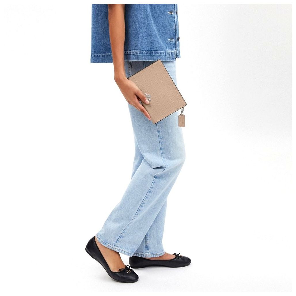 코치 Slim Crossbody 이미지