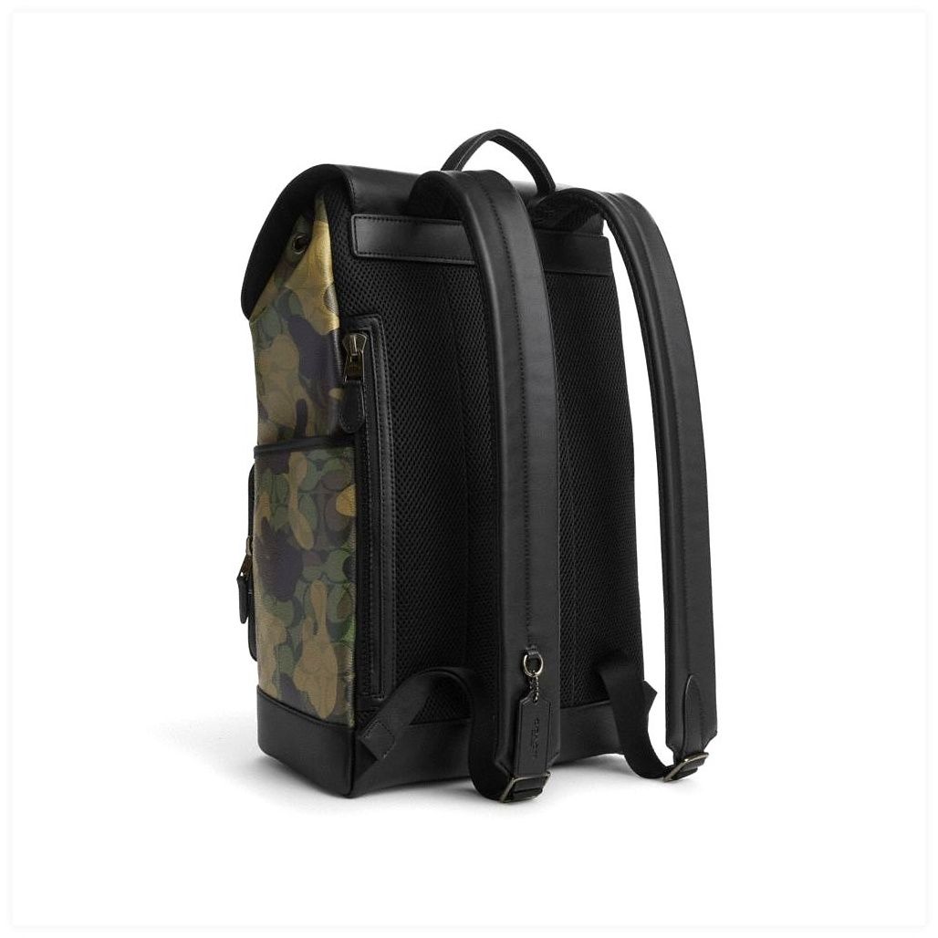 코치 Track Backpack In Signature Canvas With Camo Print 이미지