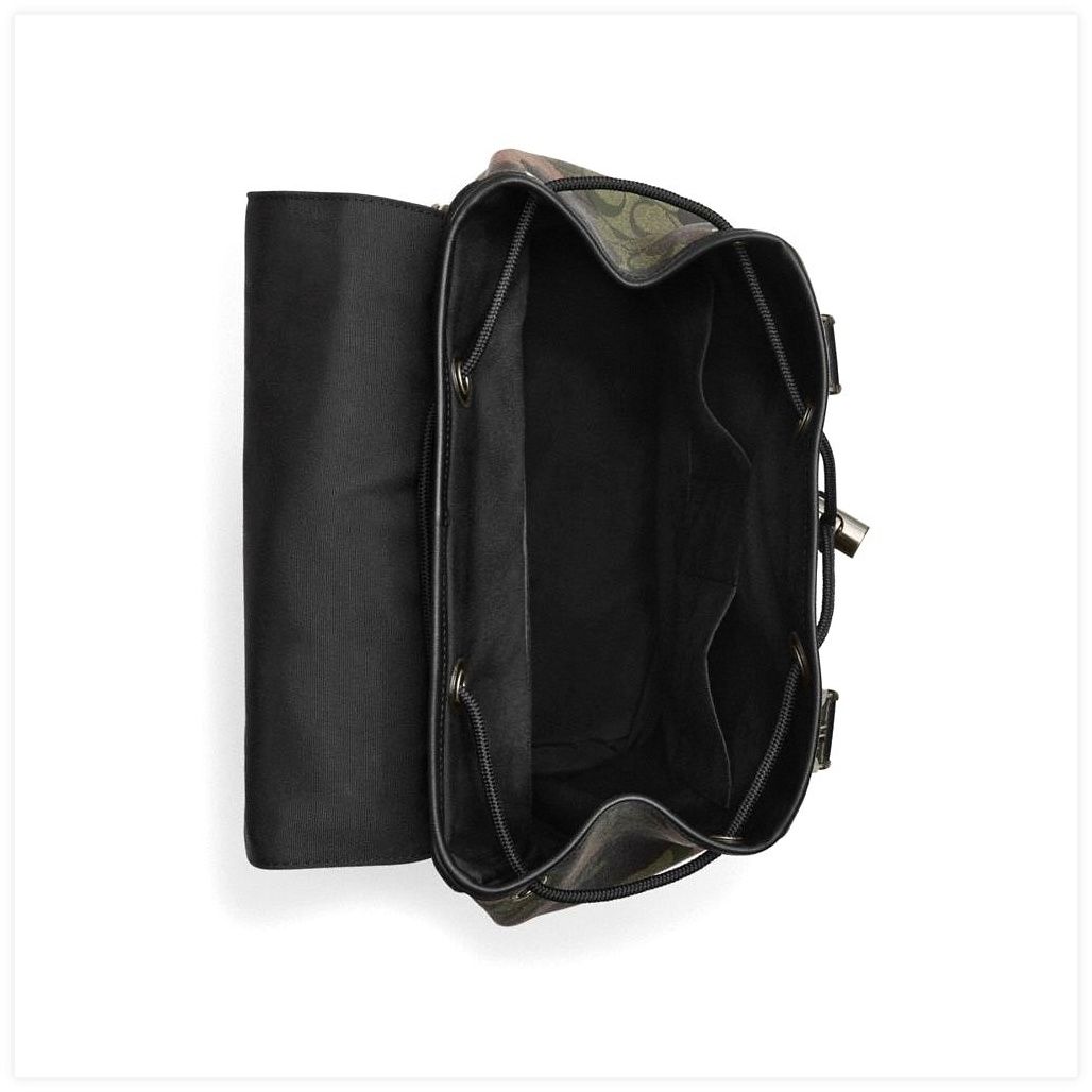 코치 Track Backpack In Signature Canvas With Camo Print 이미지