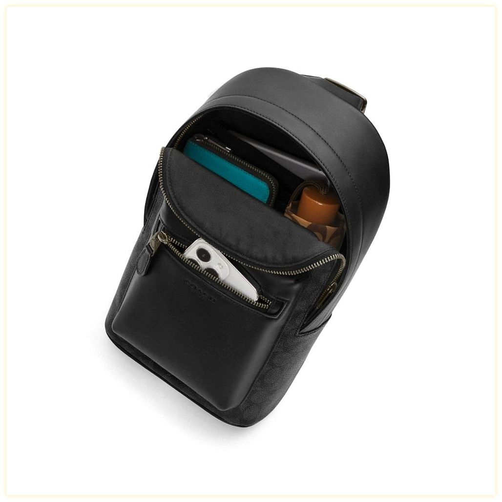 코치 West Pack With Varsity Motif 이미지
