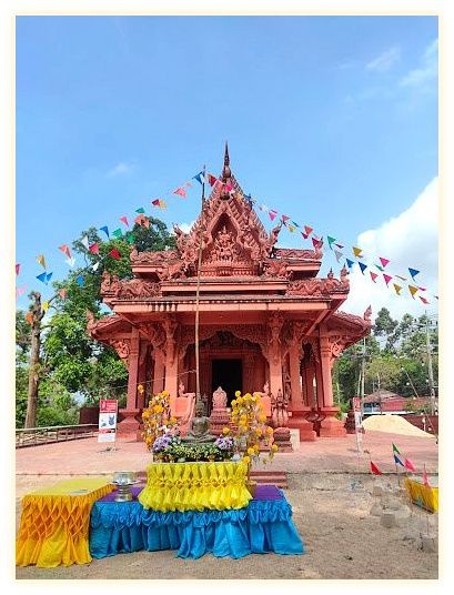 Wat Ratchathammaram Red Temple 이미지