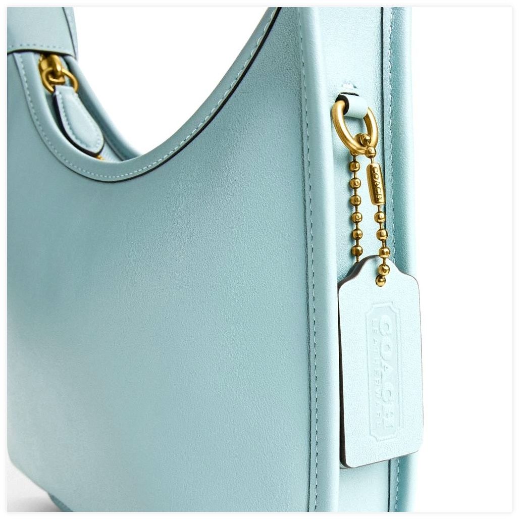 코치 Curve Zip Bag 이미지