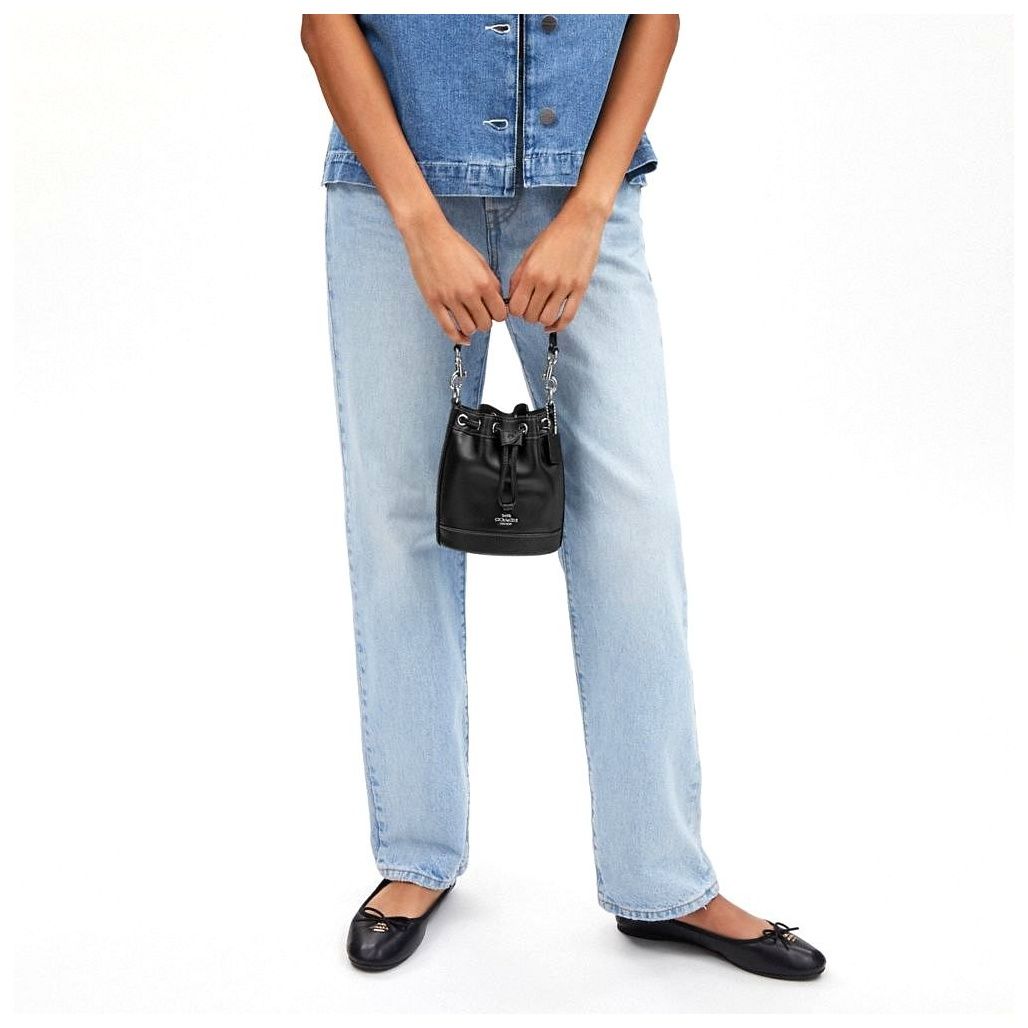 코치 Mini Bucket Bag 이미지
