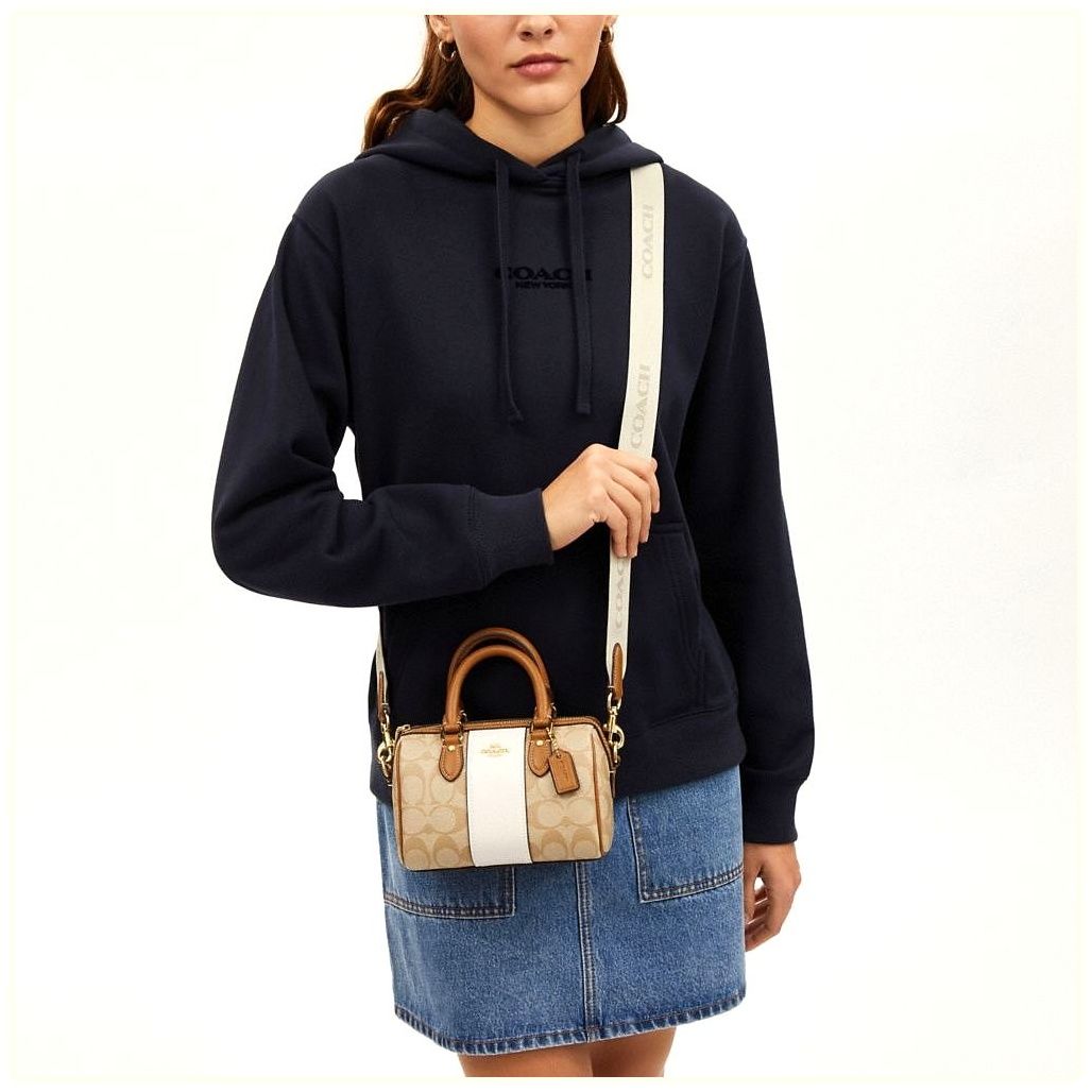 코치 Mini Rowan Crossbody In Signature Canvas With Stripe 이미지