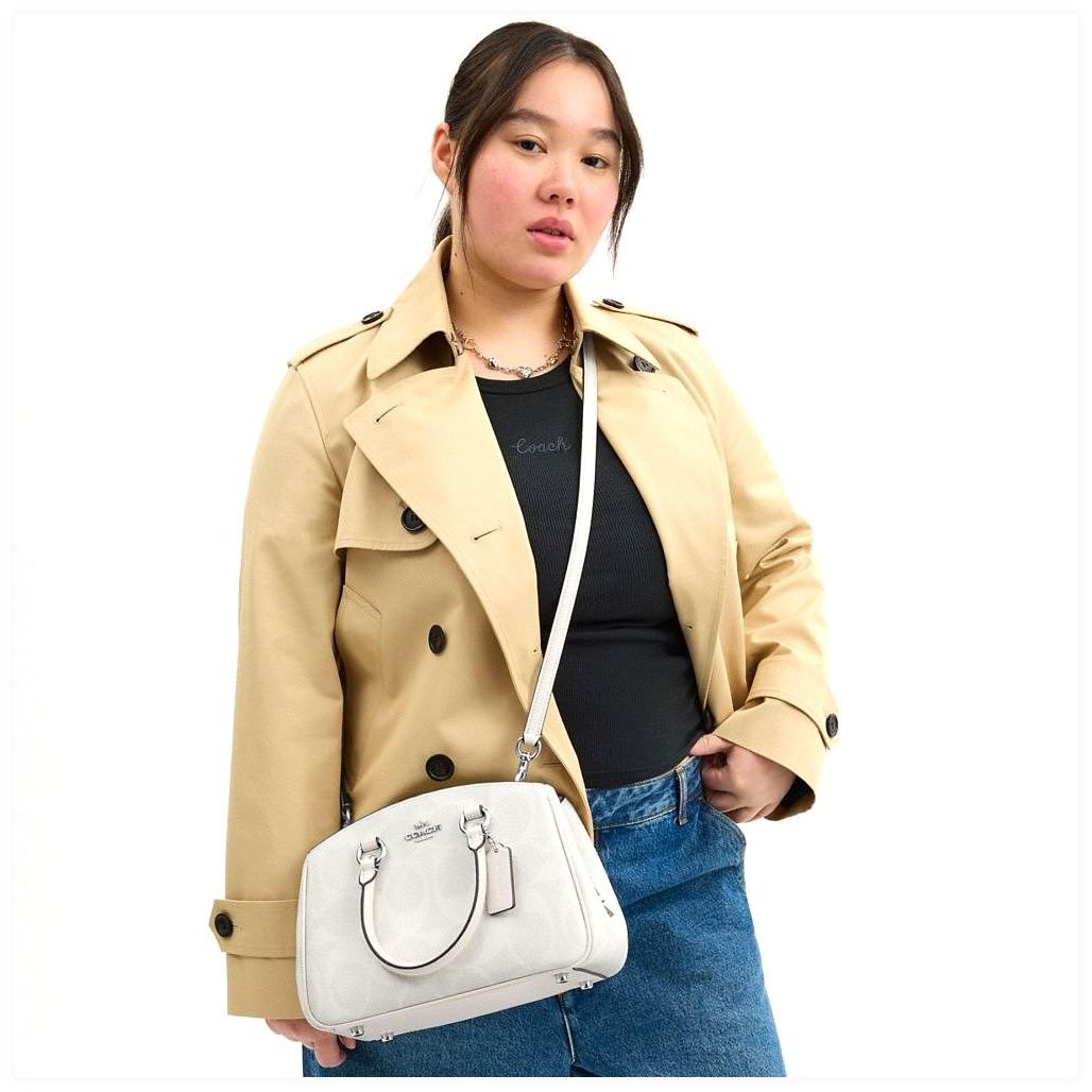 코치 Savannah Small Carryall Bag In Signature Canvas 이미지