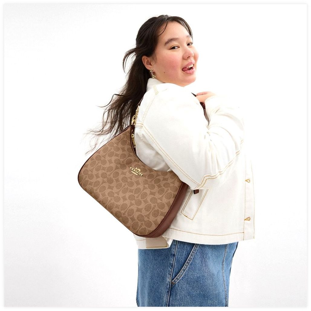 코치 Teri Hobo Bag In Signature Canvas 이미지