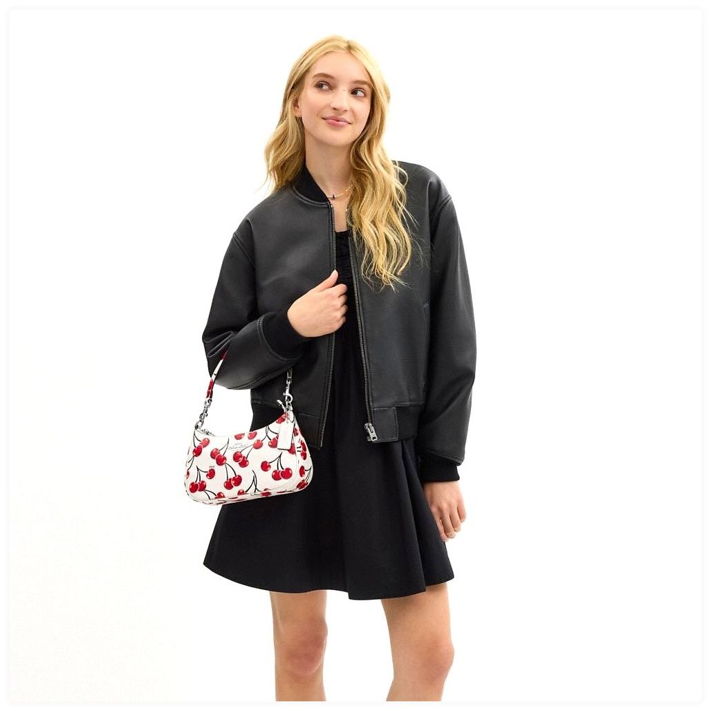 코치 Teri Shoulder Bag With Cherry Print 이미지