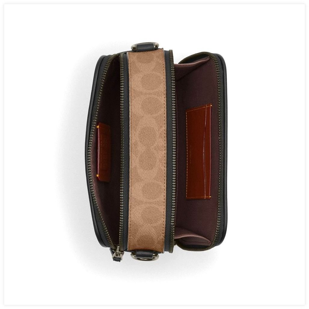 코치 Wyatt Crossbody Bag In Blocked Signature Canvas 이미지