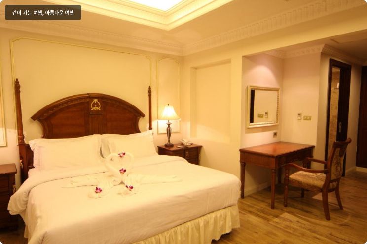 포시즌스 플레이스 호텔 이미지