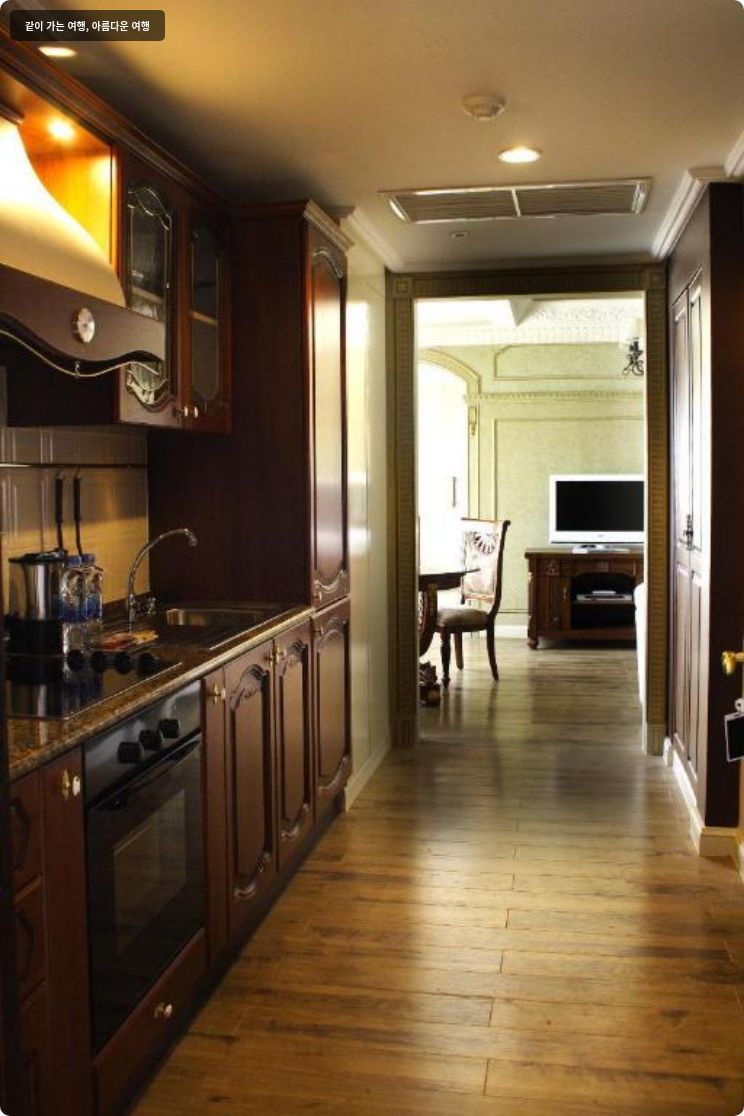 포시즌스 플레이스 호텔 이미지