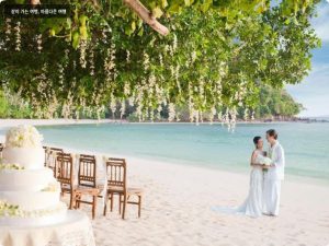 야오야이의 속삭임, 글로우 엘리시어의 푸른 꿈: 푸켓 호텔에서의 잊을 수 없는 순간 이미지