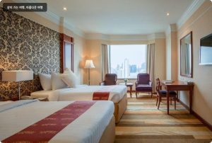 [방콕호텔추천] 디 에메랄드 호텔 5성급 럭셔리 후기 수영장 조식 가격 위치 완벽정리 이미지