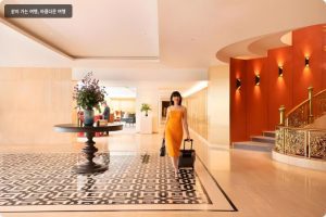 럭셔리 & 가성비 갑 몬티엔 호텔 수라웡 방콕 후기 룸 컨디션 조식 수영장 공항 픽업 완벽 정리 (Montien Hotel Surawong Bangkok) 이미지