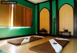 푸켓 가성비 호텔 카타 씨 브리즈 리조트 솔직 후기 카타 비치 근처 수영장 맛집 이미지