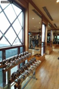 뜨랑 호텔 추천 l 툼린 타나 호텔 후기 가성비 룸컨디션 조식 수영장 후기 이미지