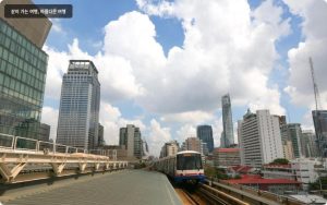 [방콕 호텔 추천] 블리스톤 수완 파크뷰 호텔 후기: 룸서비스, 수영장, 조식까지 완벽! (위치, 가격 정보) 이미지