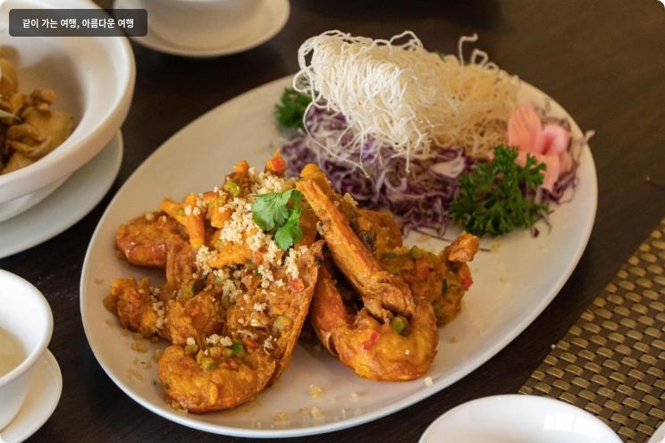 엠포리움 스위트 바이 차트리움 이미지